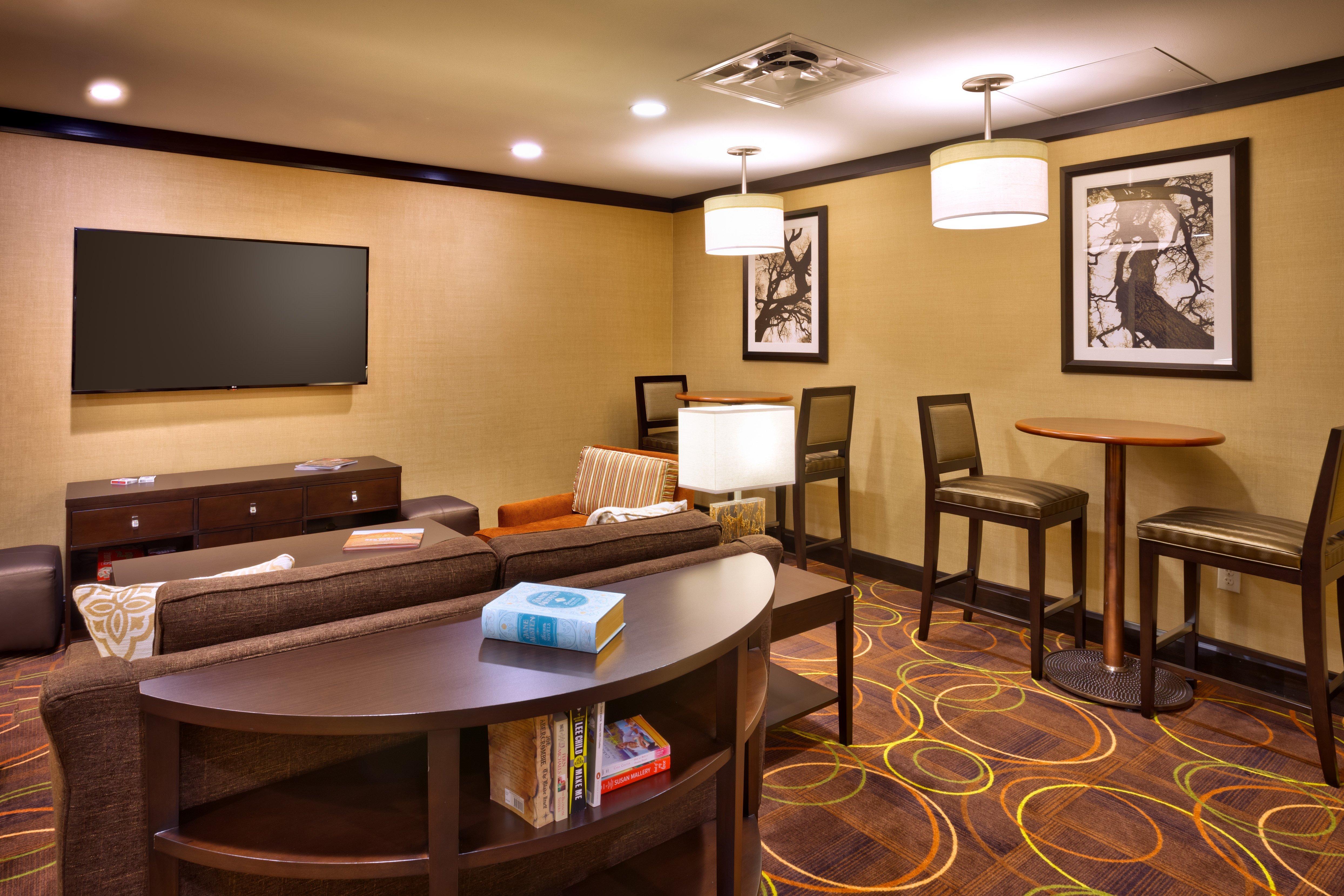 สเตย์ บริดจ์ สวีท ไชแอนน์ Hotel ภายนอก รูปภาพ